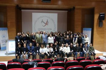 Herkes İçin Sağlık Topluluğumuzca "Bir Organ Bir Hayat" Konferansı Düzenlendi