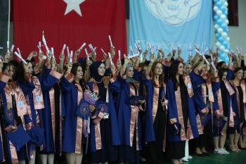 Manyas Meslek Yüksekokulumuzun Mezuniyet Töreni Gerçekleşti
