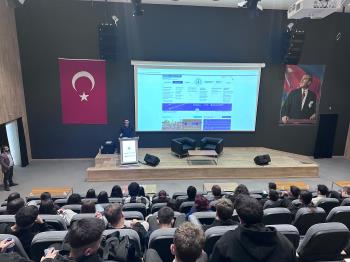 Üniversitemiz Merkez Yerleşkesindeki Akademik Birimlere Yönelik Oryantasyon Programı Düzenlendi