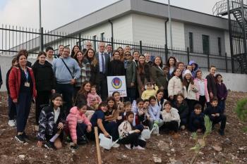 Üniversitemizde Milli Ağaçlandırma Günü Kapsamında Fidan Dikim Etkinliği Gerçekleştirildi