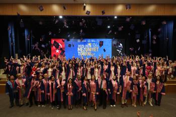 Sağlık Bilimleri Fakültemiz Mezuniyet Törenleri Gerçekleştirildi