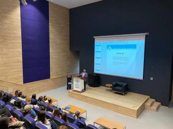 A seminar on nomophobia was organized.